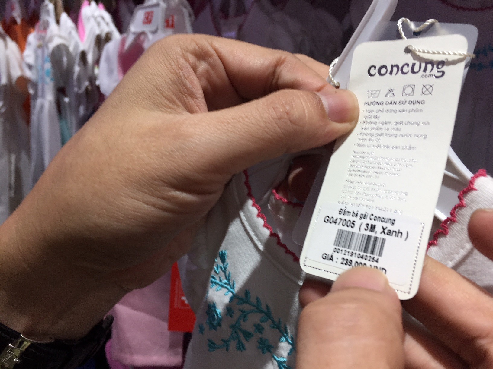 Kết luận nhiều sai phạm tại các cửa hàng của Con Cưng