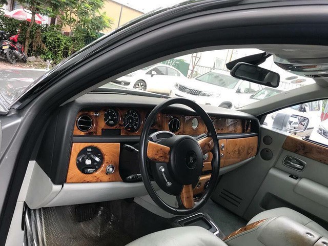 Rolls-Royce Phantom từng của đại gia Khải Silk rao b&aacute;n 9 tỉ đồng tr&ecirc;n s&acirc;n gạch - Ảnh 7.