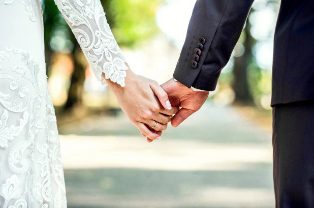 Trào nước mắt khi nhận quà cưới từ người vợ quá cố