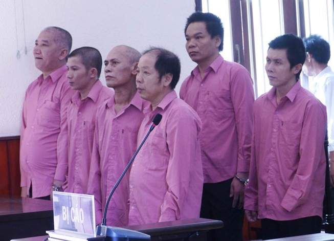 Bình Định: Trả hồ sơ cơ quan điều tra “đại án” phá rừng