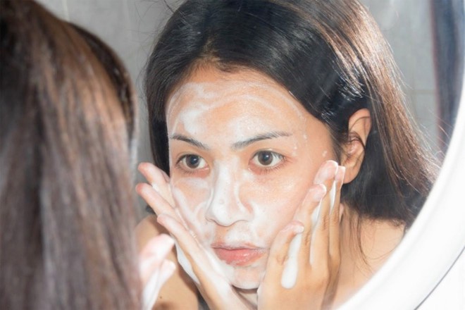 Những sai lầm không ngờ tới khi làm sạch da - Ảnh 1.