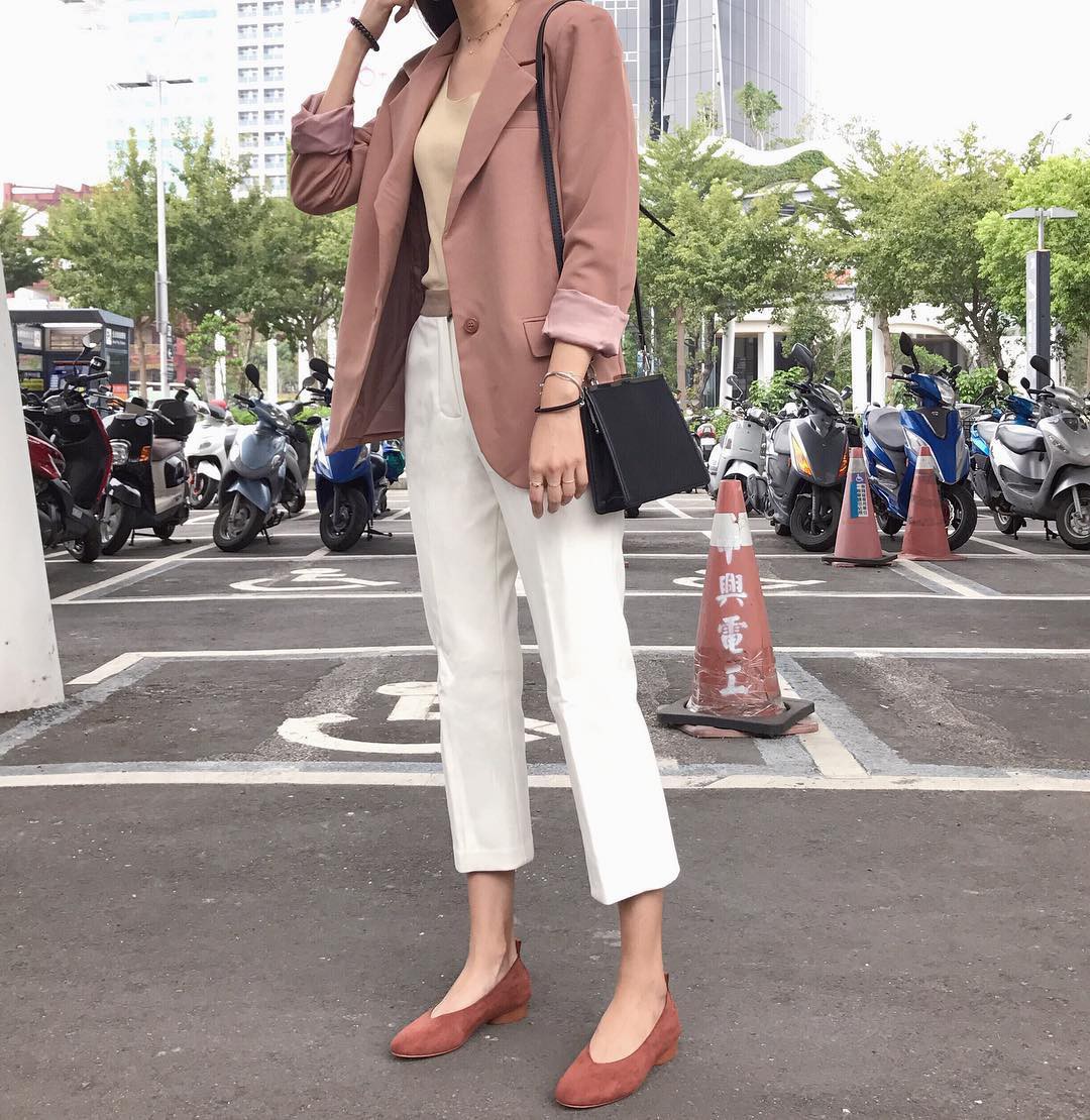5 loại trang phục n&ecirc;n v&agrave; kh&ocirc;ng n&ecirc;n mặc nơi c&ocirc;ng sở - Ảnh 10.