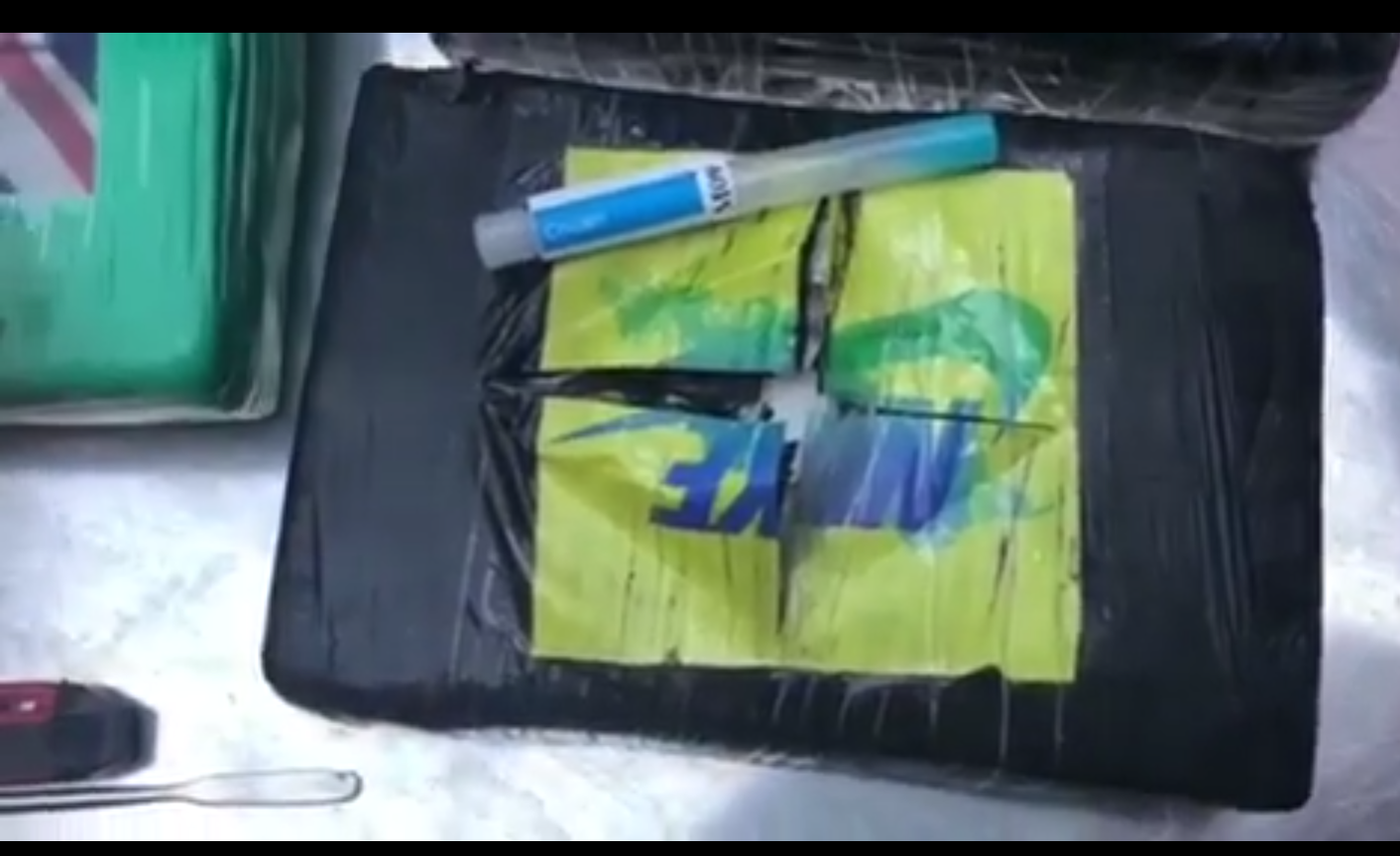Khởi tố vụ 100 b&aacute;nh cocaine trị gi&aacute; 800 tỉ lọt v&agrave;o container của c&ocirc;ng ty th&eacute;p Pomina 2 - Ảnh 2.