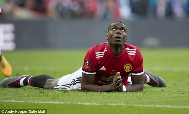 Scholes khuyên Pogba…“dùng đầu óc nhiều hơn” - Ảnh 1.