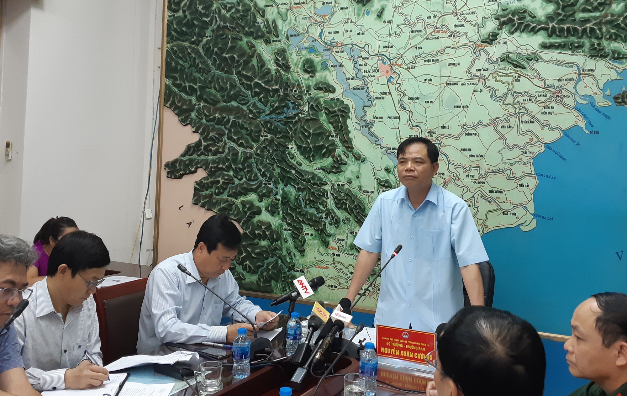 Họp khẩn ứng phó việc vỡ đập ở Lào, mưa lũ dồn dập - Ảnh 1.