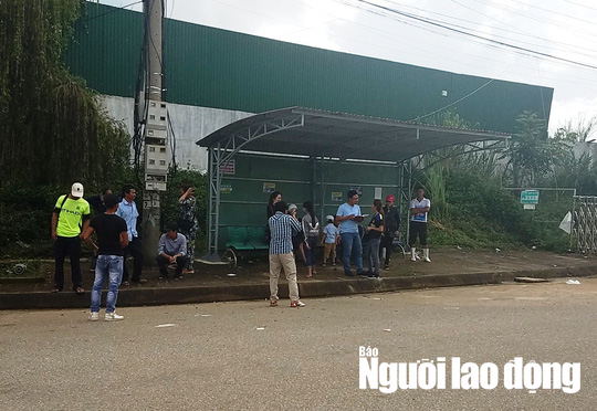 Vụ vỡ đập thủy điện ở L&agrave;o: Người Việt về nước tr&aacute;nh lũ - Ảnh 1.