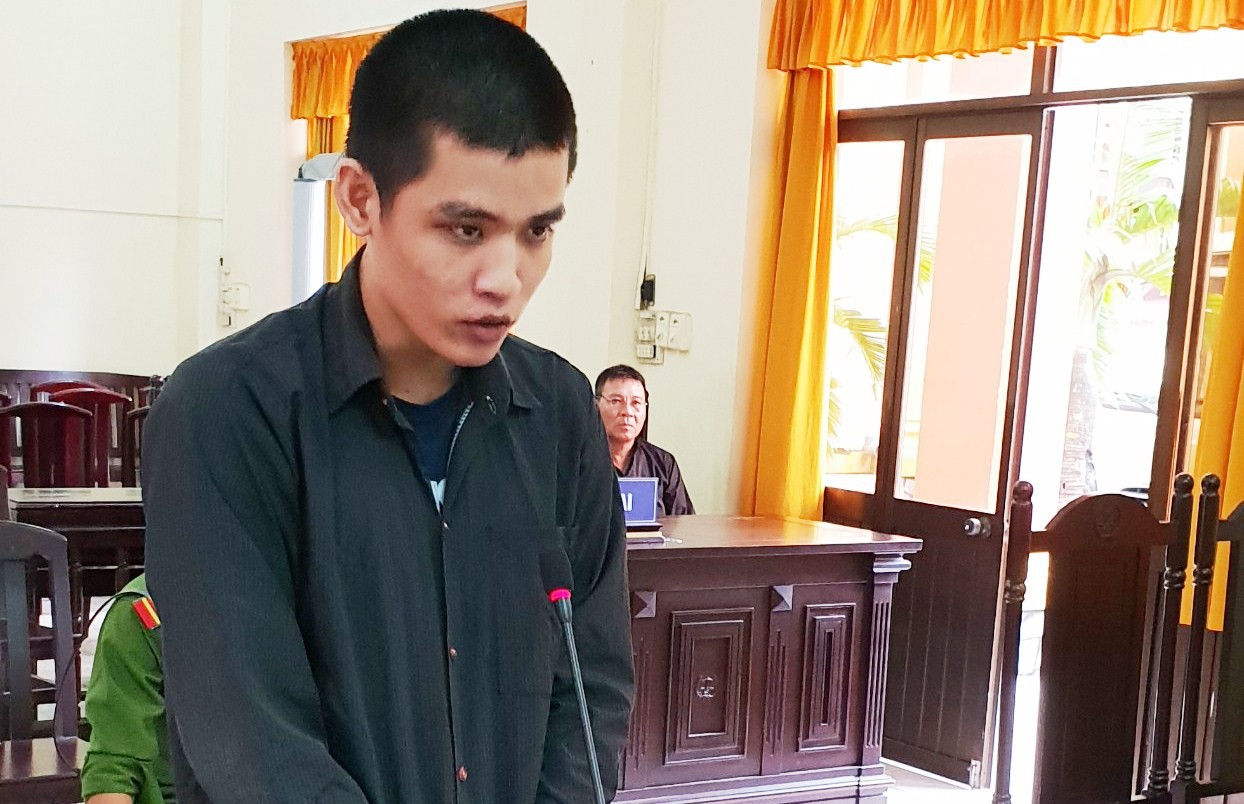 Thủ đoạn tàn độc của gã trai đâm tài xế xe ôm để cướp tài sản - Ảnh 1.