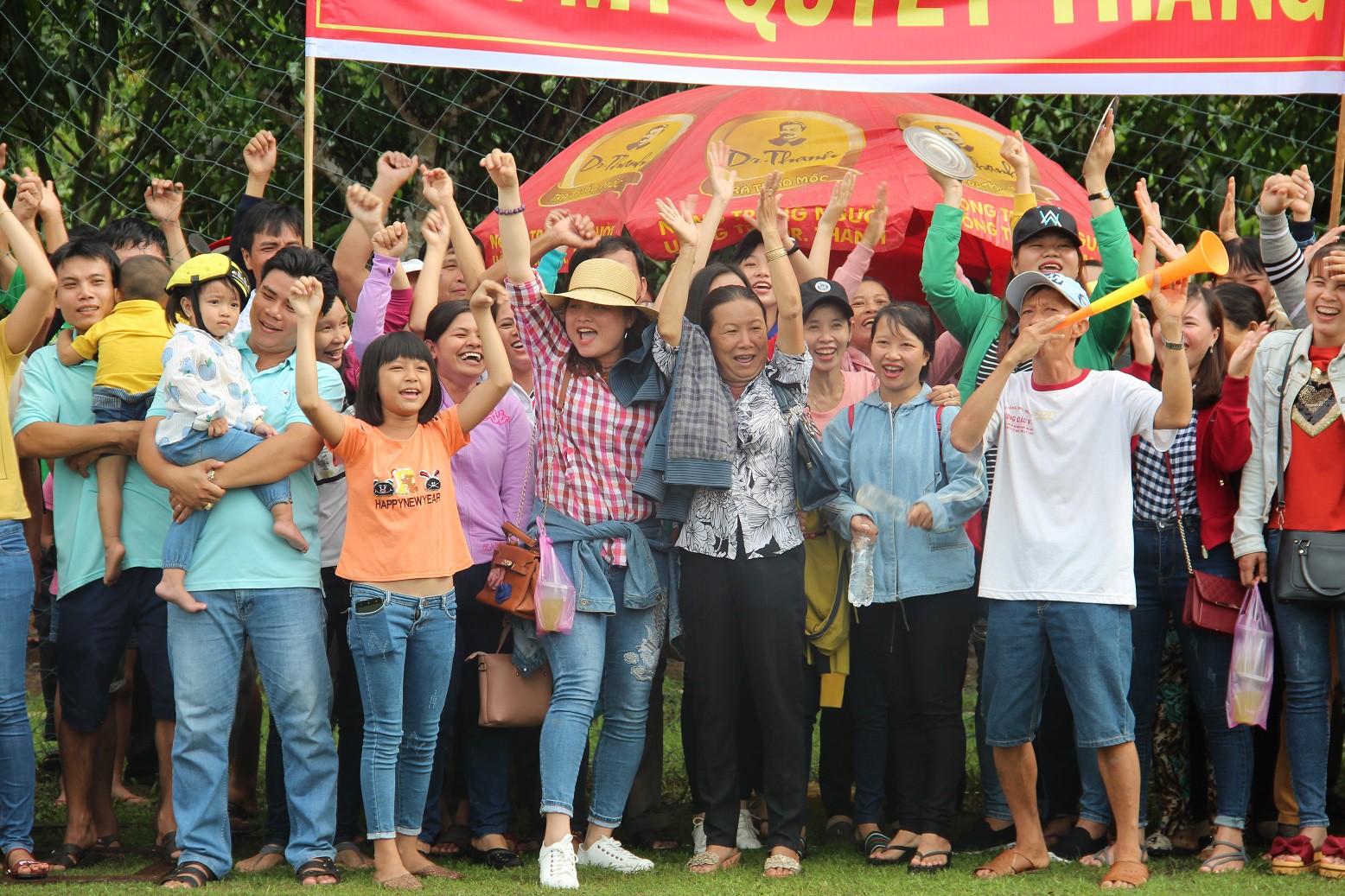 Khởi c&ocirc;ng cầu Dr Thanh - Lung Sen Dưới: T&acirc;n Hiệp Ph&aacute;t đem niềm vui về C&ugrave; lao Gi&ecirc;ng - Ảnh 4.