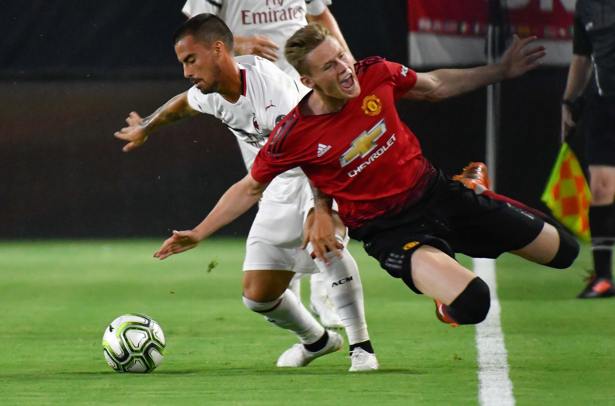 Kịch t&iacute;nh loạt s&uacute;t lu&acirc;n lưu 11m gi&uacute;p M.U thắng AC Milan - Ảnh 2.