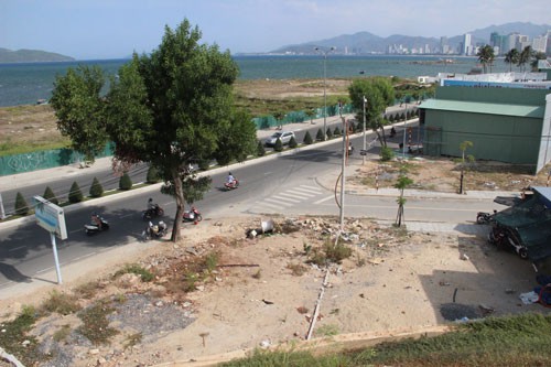 Giám đốc Sở TN-MT Khánh Hòa: Cứ xin đất để đó chứ tiền đâu mà xây!