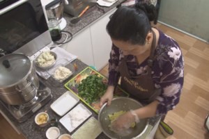 Mưa dầm nhớ món bánh tằm hồn quê