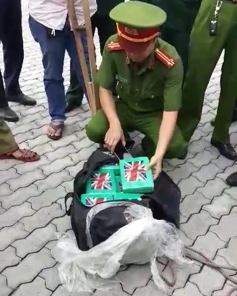Sau nghi &aacute;n 100 b&aacute;nh cocain, nh&agrave; đầu tư b&aacute;n th&aacute;o cổ phiếu Pomina - Ảnh 2.