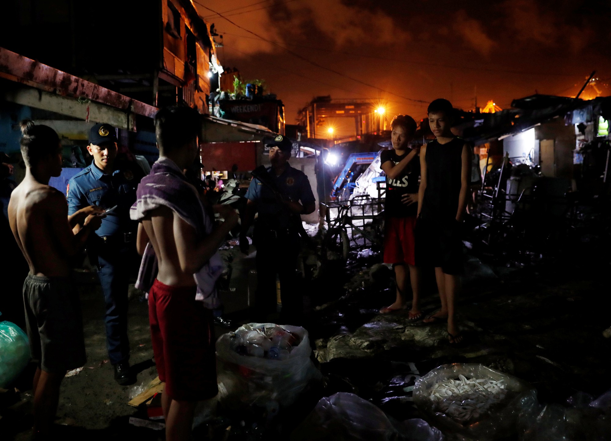Cuộc chiến chống... la cà đường phố ở Philippines
