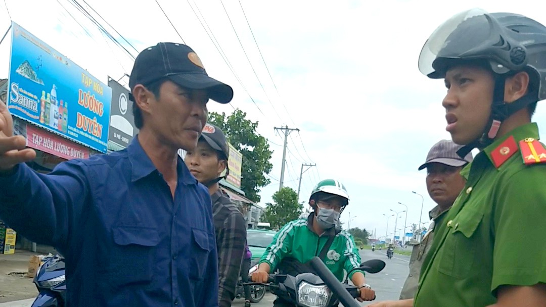 Xuống Cần Thơ, muốn đi Grab phải…đi bộ 500 m - Ảnh 1.