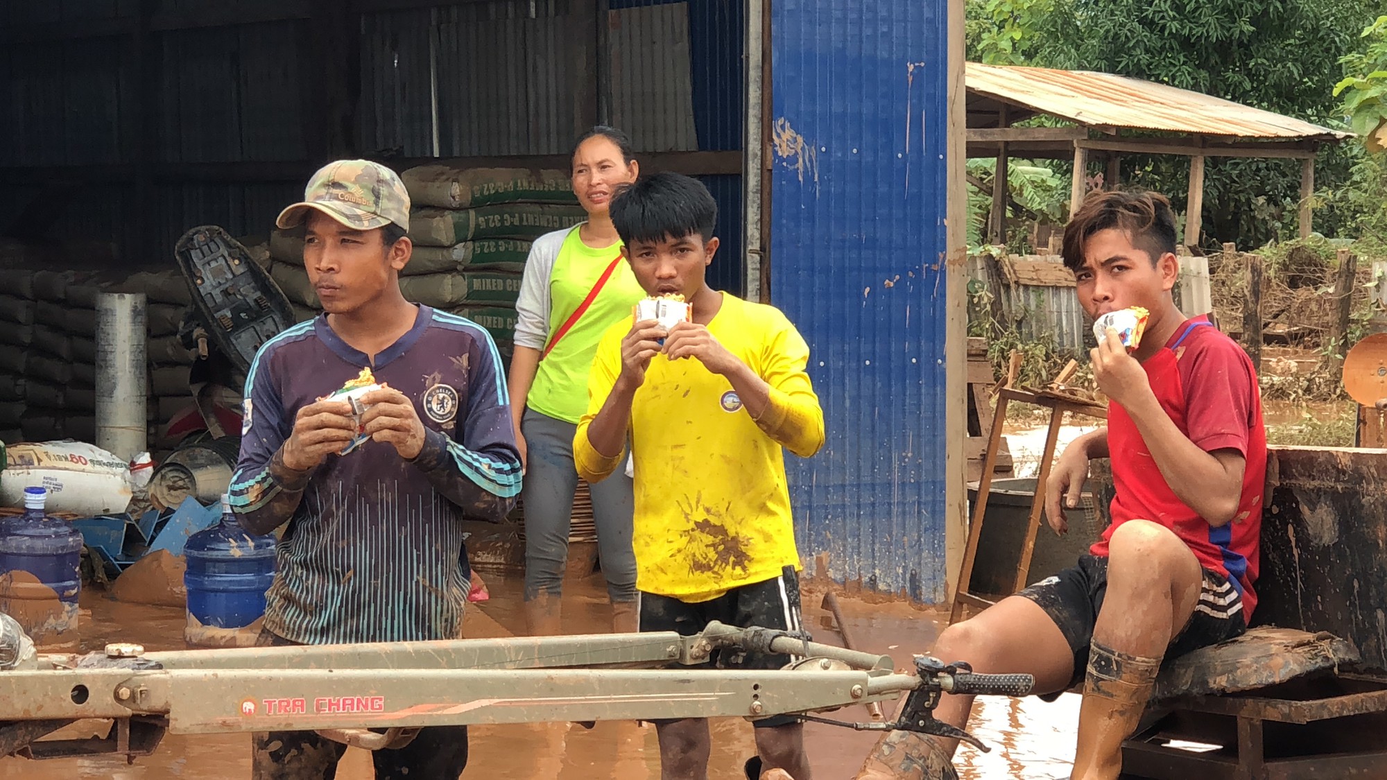 Nh&igrave;n lại to&agrave;n cảnh thảm khốc vỡ đập ở L&agrave;o - Ảnh 17.