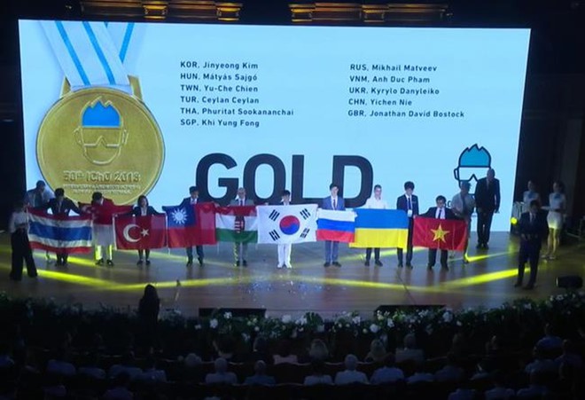 Cả 4 học sinh Việt Nam đều giành huy chương Olympic hoá học quốc tế