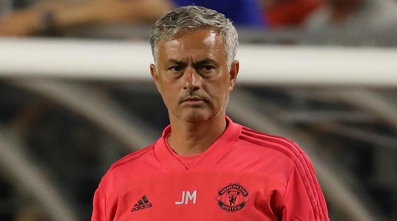 CĐV M.U đòi sa thải Mourinho