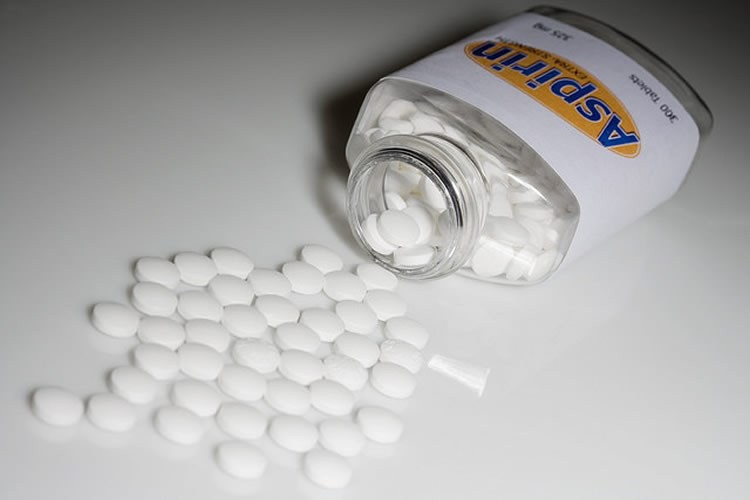 Dùng aspirin hàng ngày có thể đẩy lùi chứng mất trí