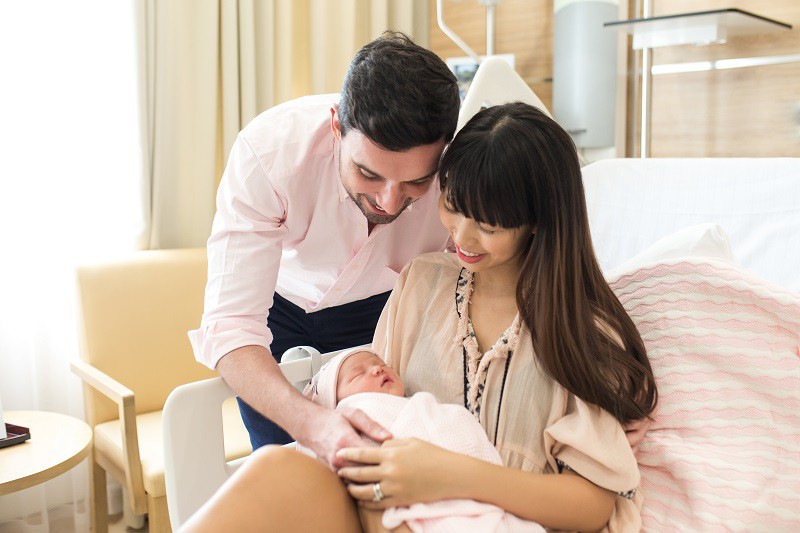 Si&ecirc;u mẫu H&agrave; Anh xuất hiện rạng rỡ sau khi sinh con - Ảnh 6.