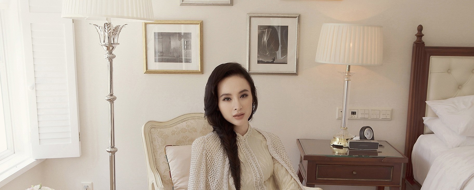Không khoe thân, Angela Phương Trinh vẫn cực đẹp