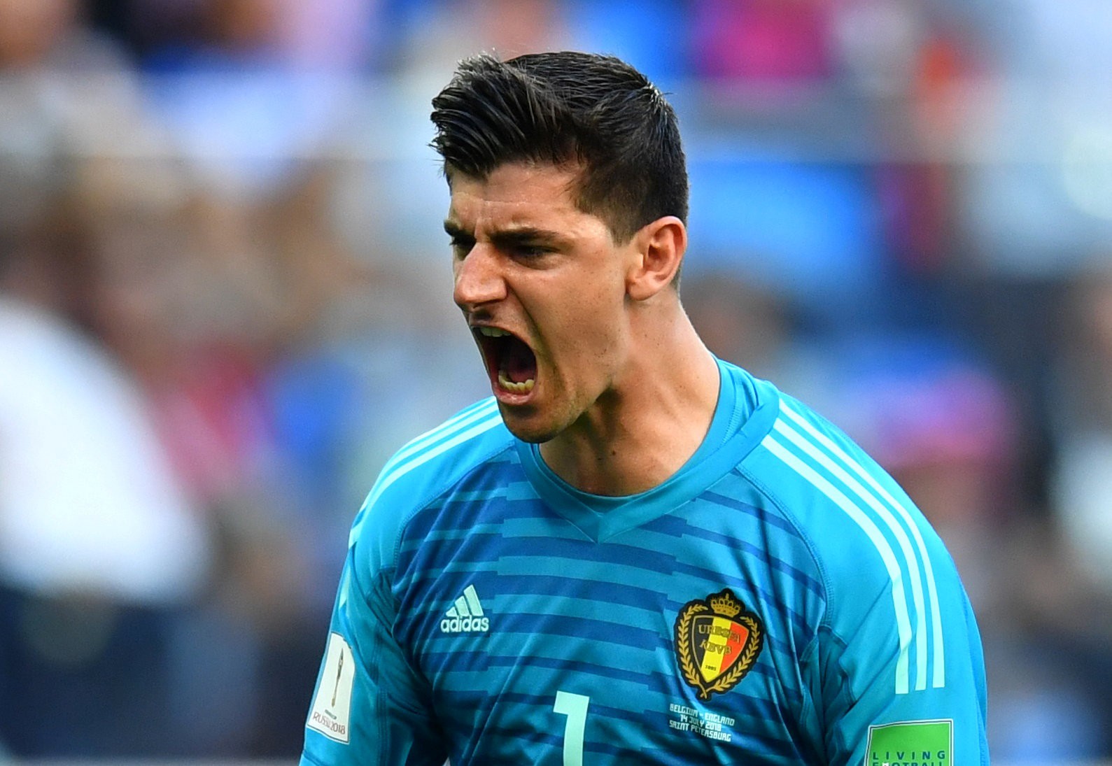 Courtois cầu xin Chelsea để được đến Real Madrid