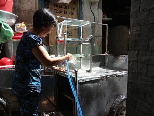 Hết sức là công nhân về vườn