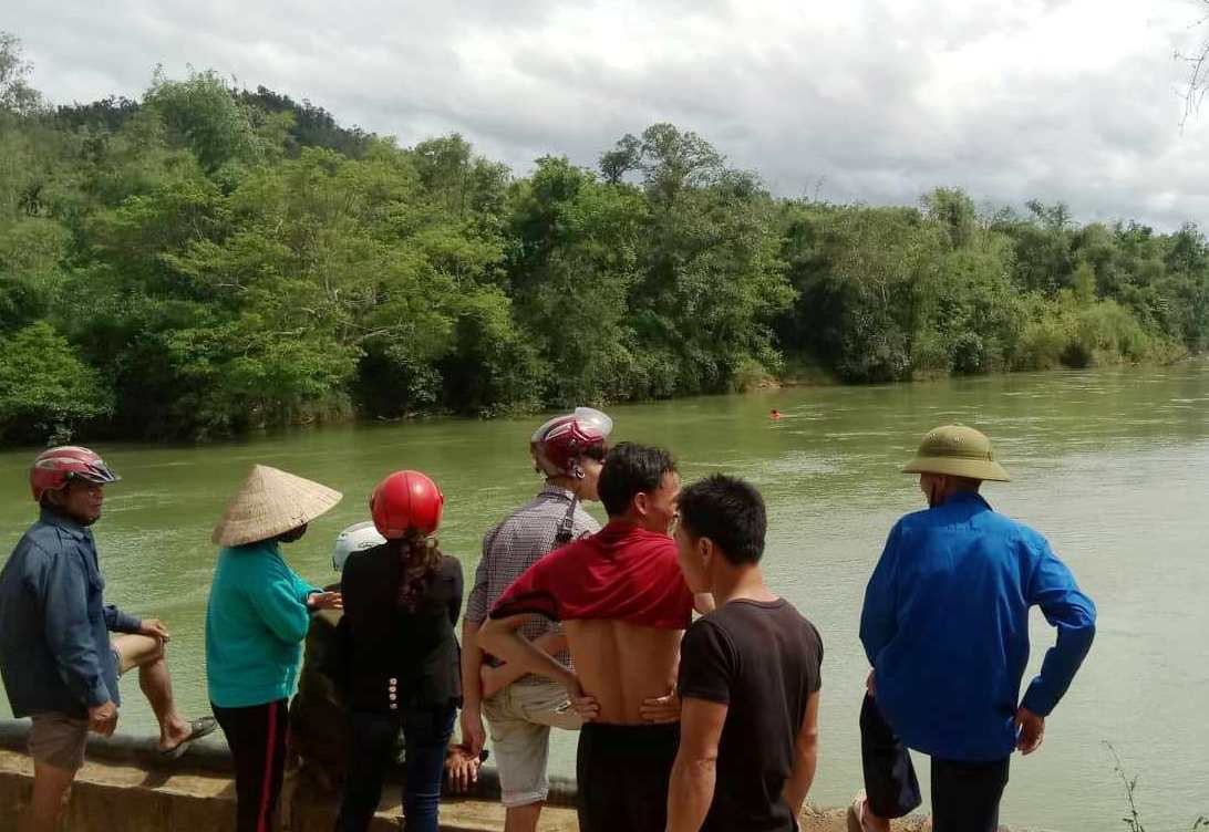 Lội qua sông, nam thanh niên bị nước cuốn tử vong