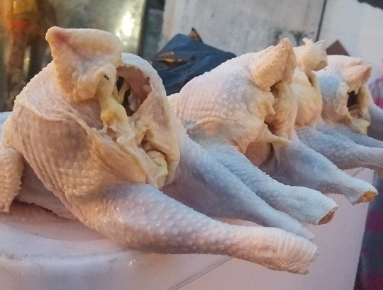 Si&ecirc;u thị b&aacute;n g&agrave; dai H&agrave;n Quốc gi&aacute; rẻ v&igrave; nhu cầu thị trường - Ảnh 2.