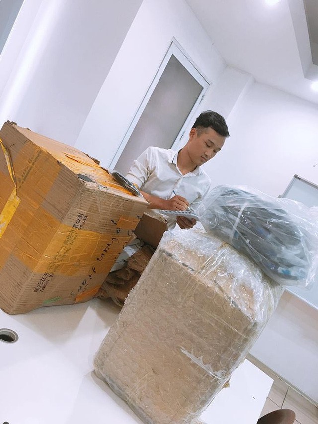 Vỡ mộng khởi nghiệp, 9x kể chuyện kiếm nghìn đô nhờ đánh hàng Trung Quốc - Ảnh 1.