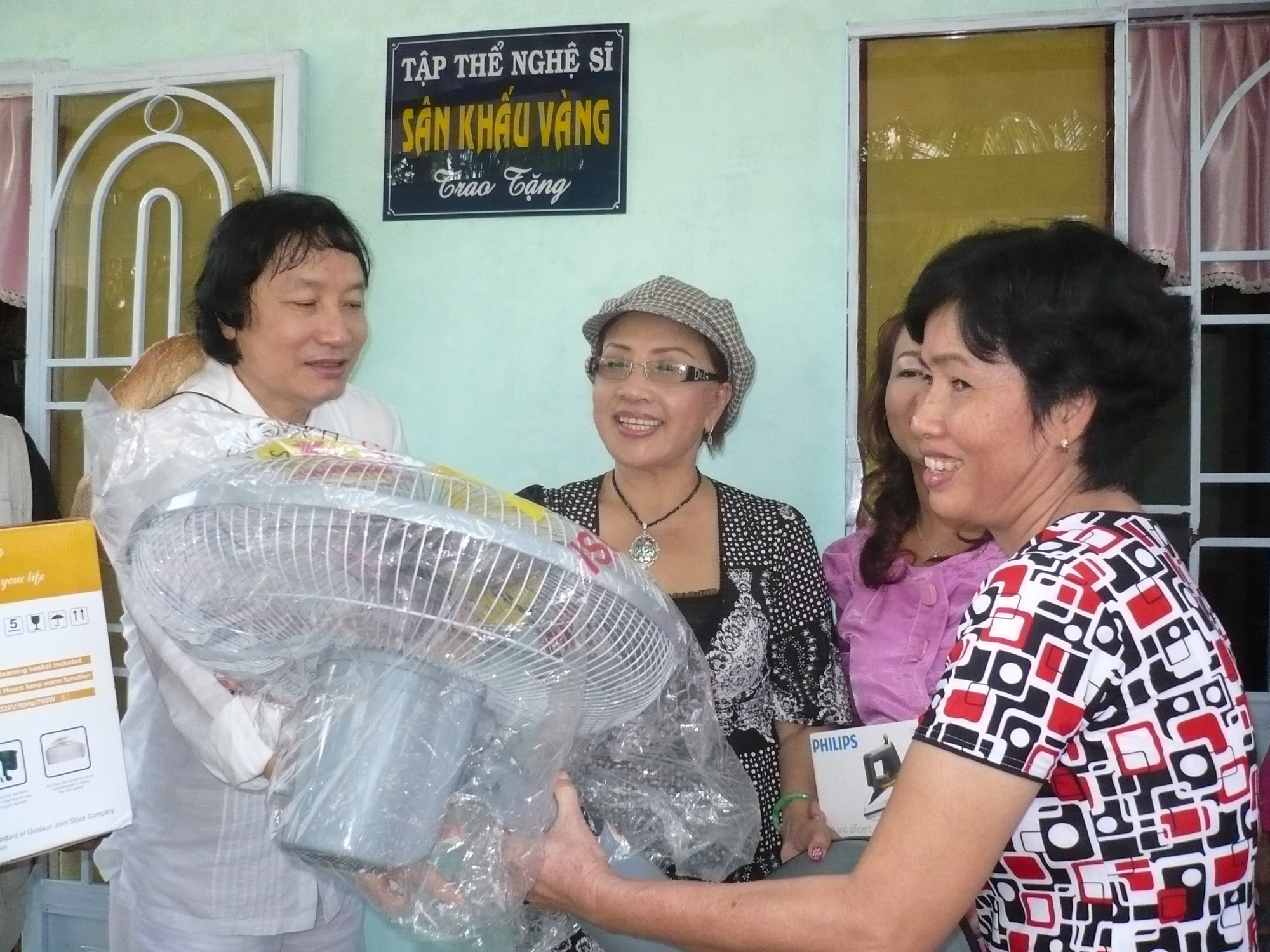 Nghệ sĩ bức xúc khi Minh Vương, Thanh Tuấn, Giang Châu trượt danh hiệu NSND - Ảnh 3.
