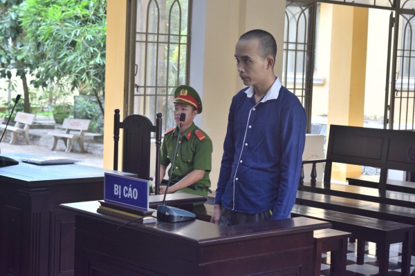 Níu kéo bất thành, "phi công trẻ" tiêm thuốc độc người yêu