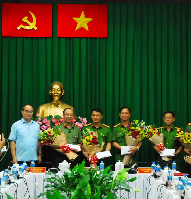Hành trình theo dấu những kẻ đánh bom trụ sở công an ở TP HCM - Ảnh 1.