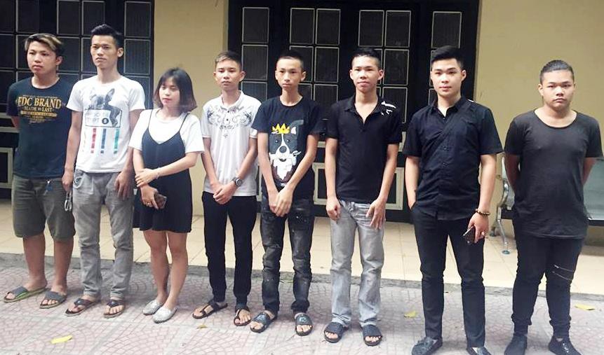Khởi tố thiếu nữ 16 tuổi đua xe náo loạn đường phố Hà Nội
