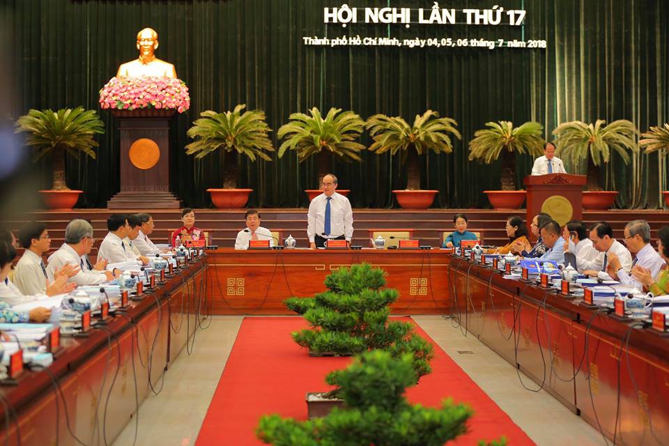 TP HCM bao giờ hết "điệp khúc" hễ mưa là bàn cách chống ngập?