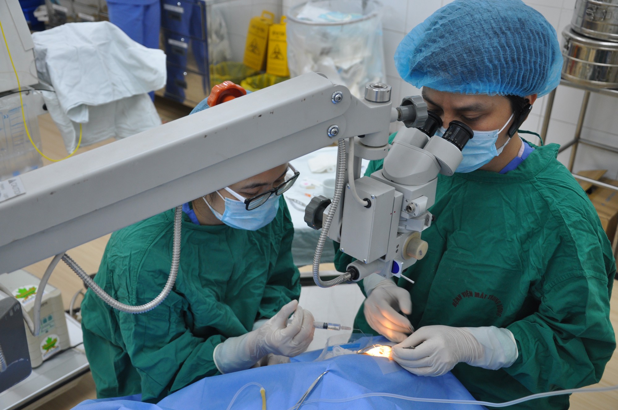 Giác mạc của bé Vân Nhi đã mang lại "ánh sáng cuộc đời" cho bé trai 6 tuổi