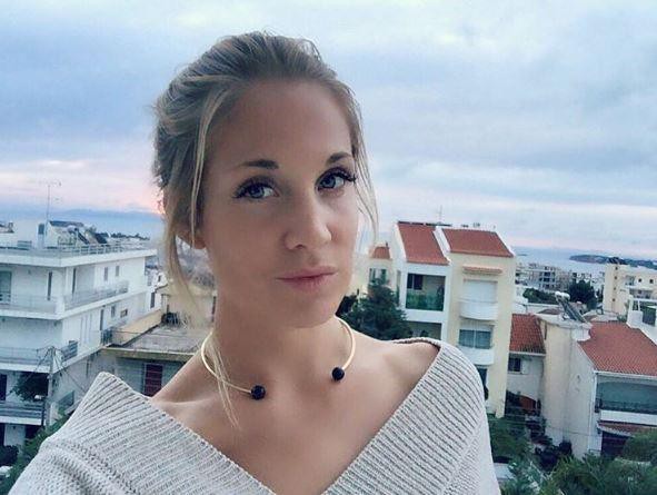 Đọ độ nóng mắt của Wags Thụy Điển và Anh - Ảnh 19.
