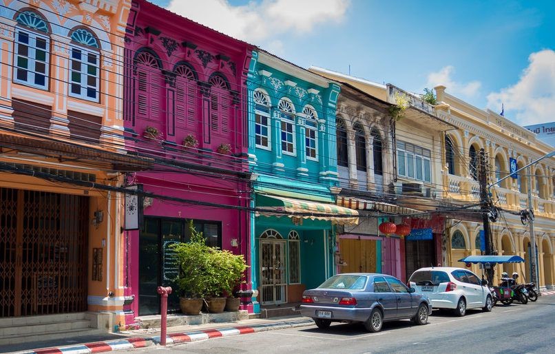 V&igrave; sao đảo Phuket thu h&uacute;t du kh&aacute;ch quốc tế? - Ảnh 12.