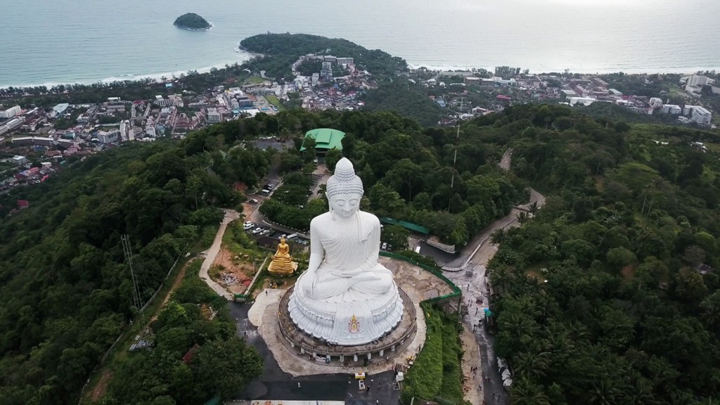 V&igrave; sao đảo Phuket thu h&uacute;t du kh&aacute;ch quốc tế? - Ảnh 7.