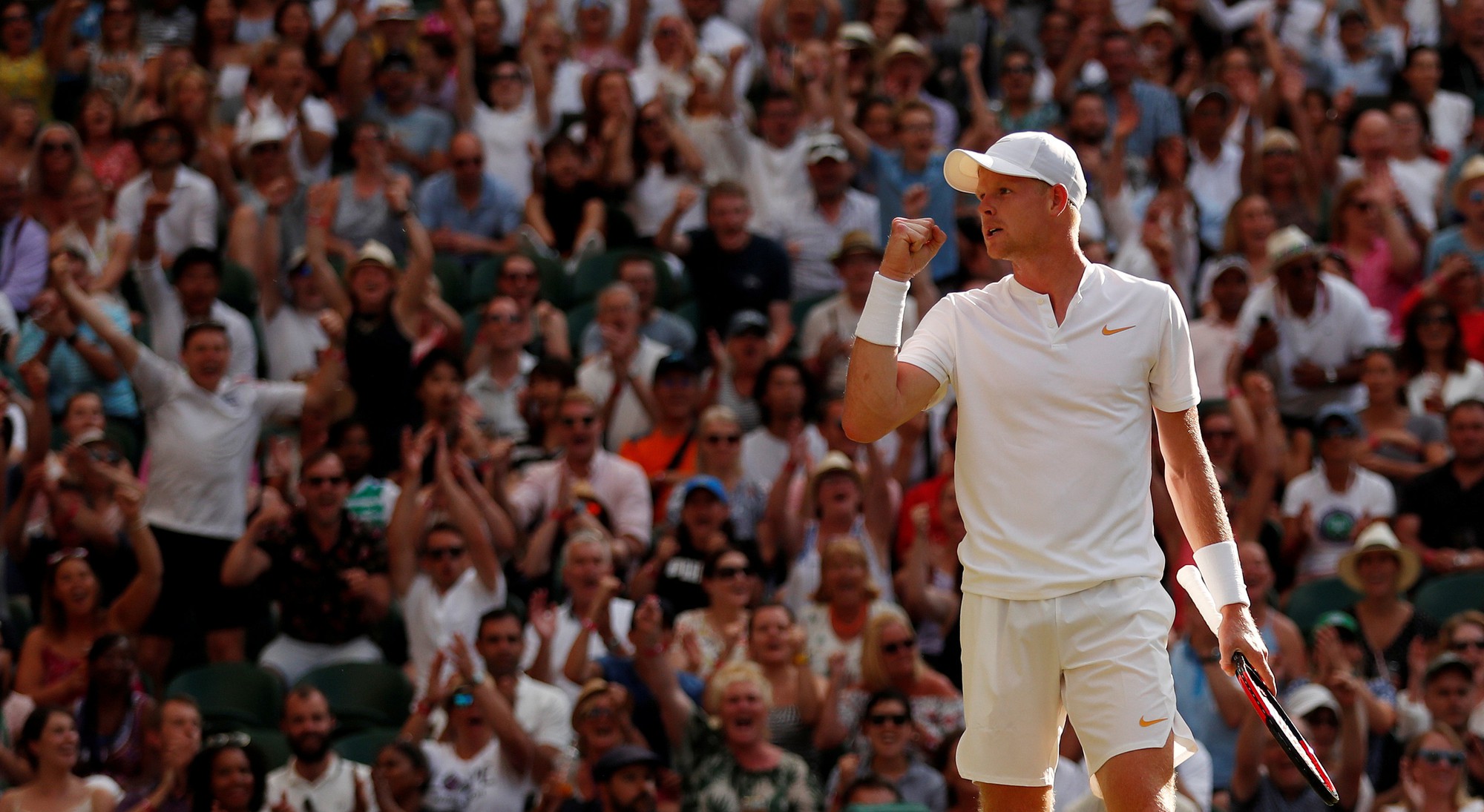 Tuyển Anh xuất sắc tr&ecirc;n đất Nga, Wimbledon sạch b&oacute;ng tay vợt Anh - Ảnh 1.