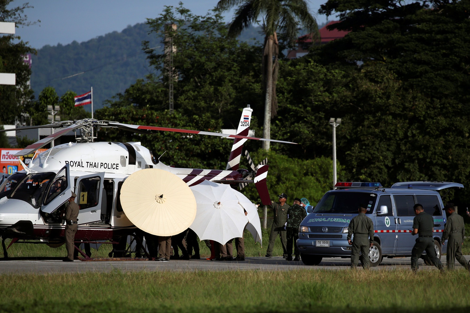 2018-07-09t110313z_1702097209_rc18581d88f0_rtrmadp_3_thailand-accident-cave
