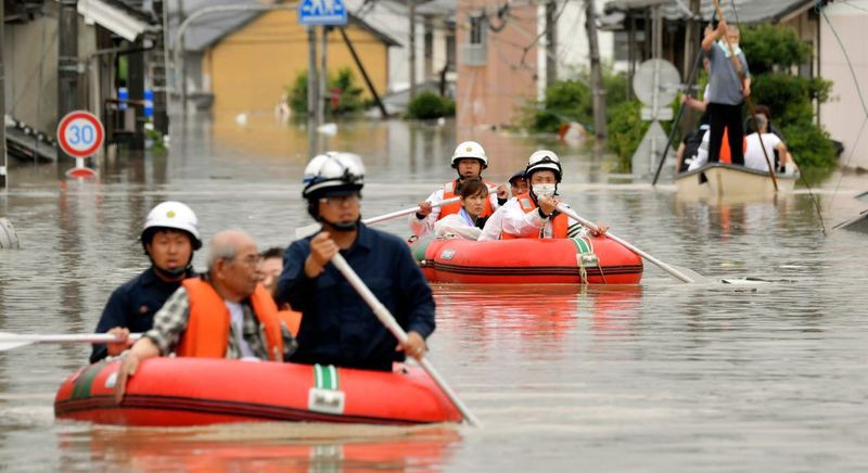 Mưa lũ Nhật Bản: Chuyện đau l&ograve;ng từ ng&ocirc;i trường chỉ c&oacute; 6 học sinh - Ảnh 6.