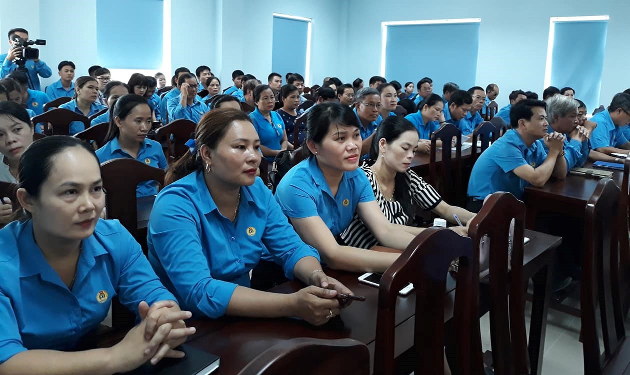 LĐLĐ tỉnh Thừa Thiên – Huế triển khai học tập Nghị quyết Trung ương VII