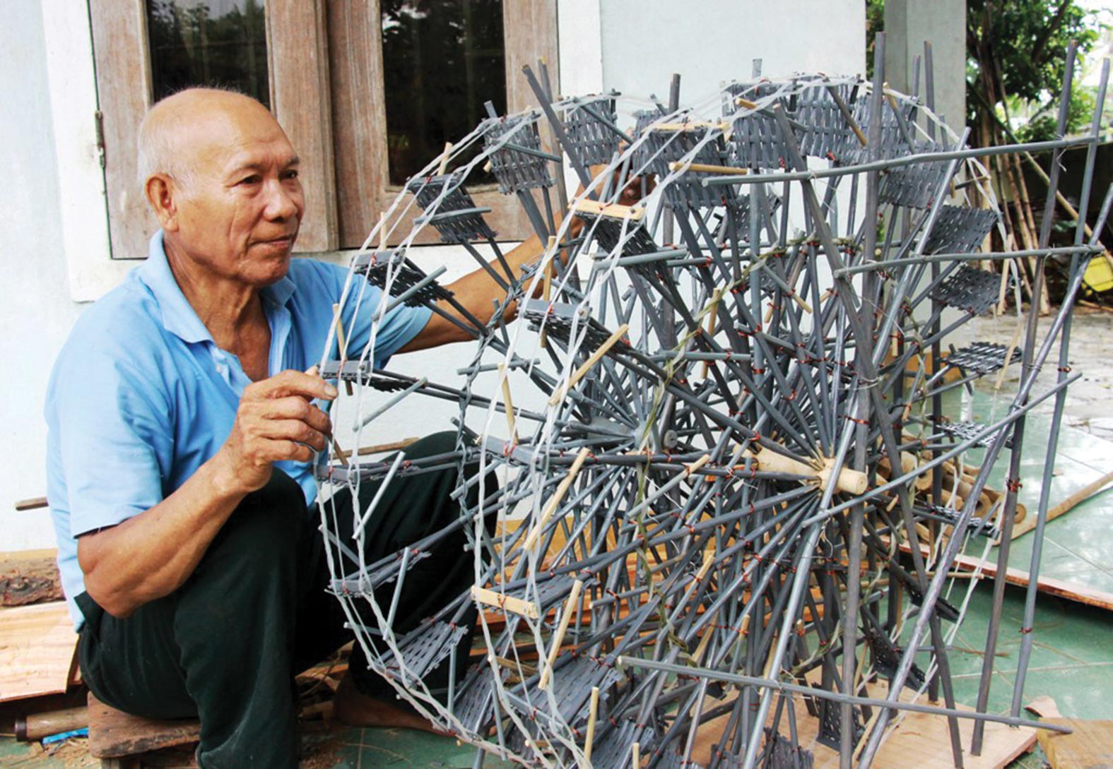 Những người muôn năm cũ: Người giữ "hồn" bờ xe nước sông Trà