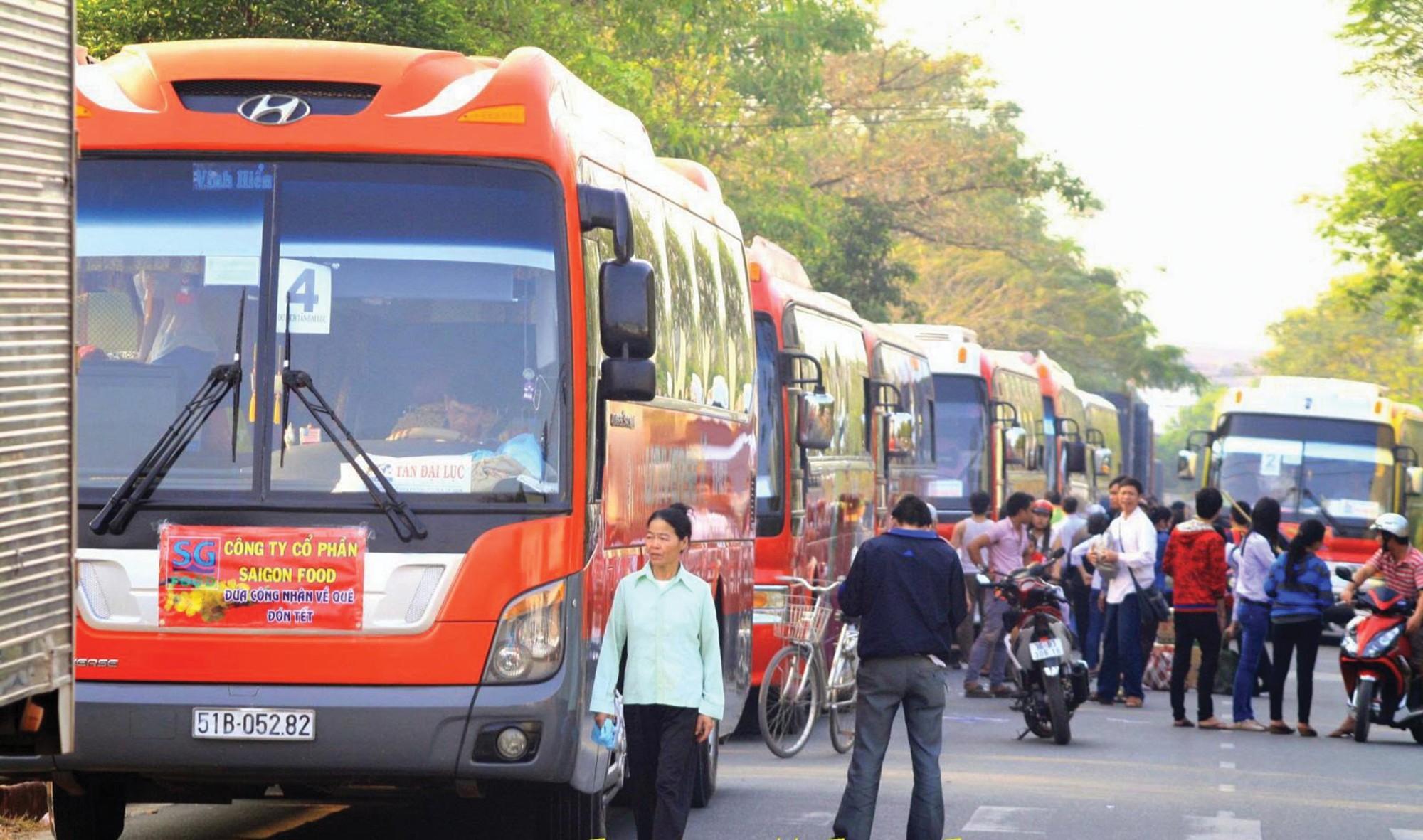 Vui buồn thưởng Tết