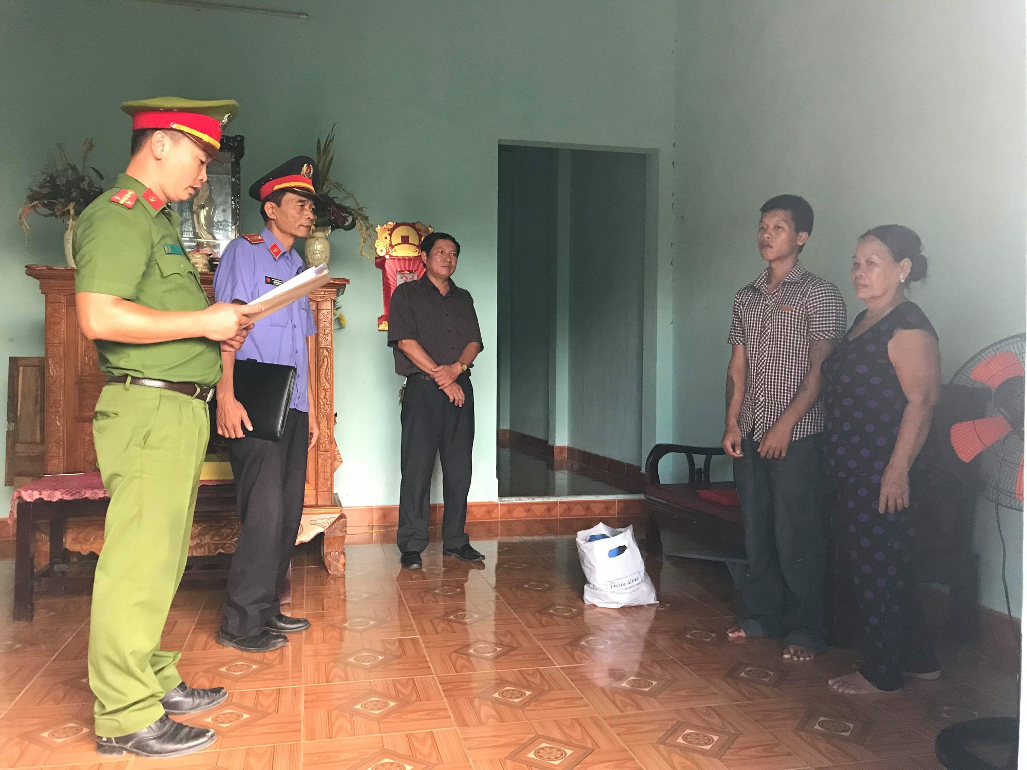 Bắt thêm đồng phạm liên quan đến vụ giết người ở Huế - Ảnh 1.