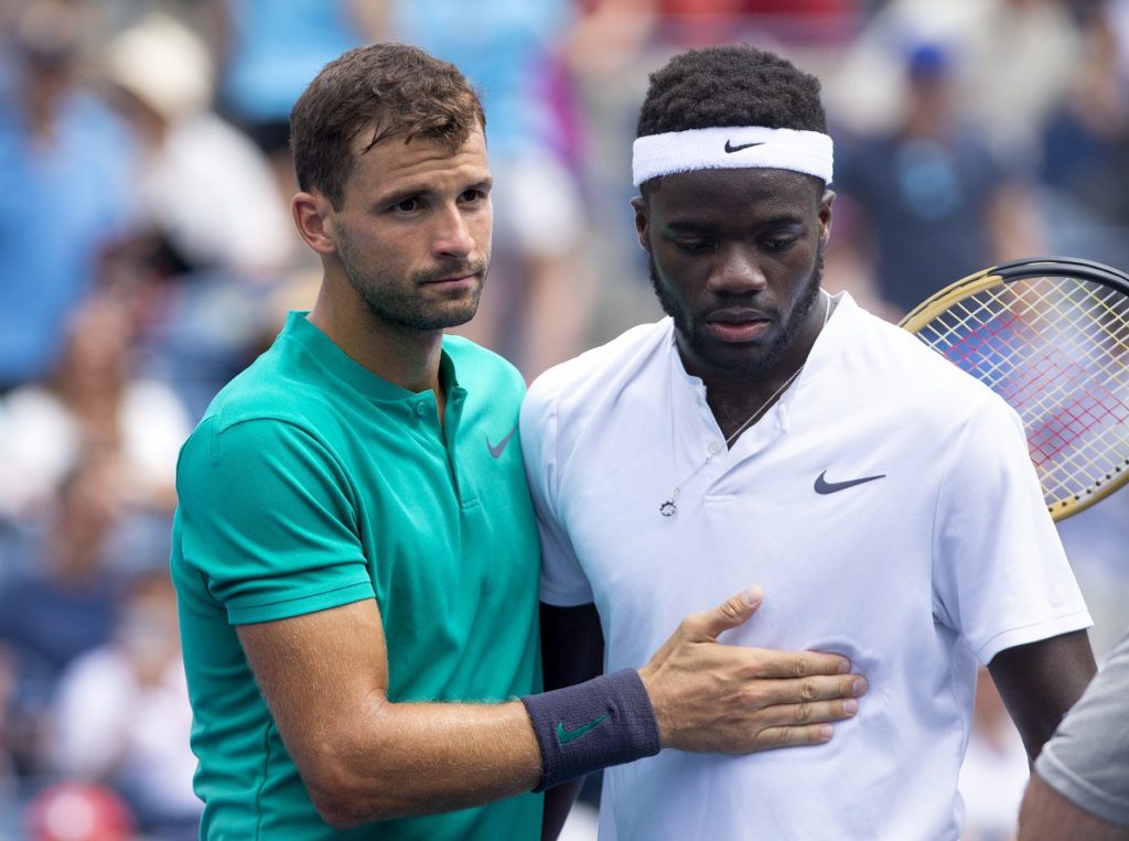 Nadal v&agrave;o tứ kết Rogers Cup, Djokovic đập vợt v&igrave; bị loại - Ảnh 4.