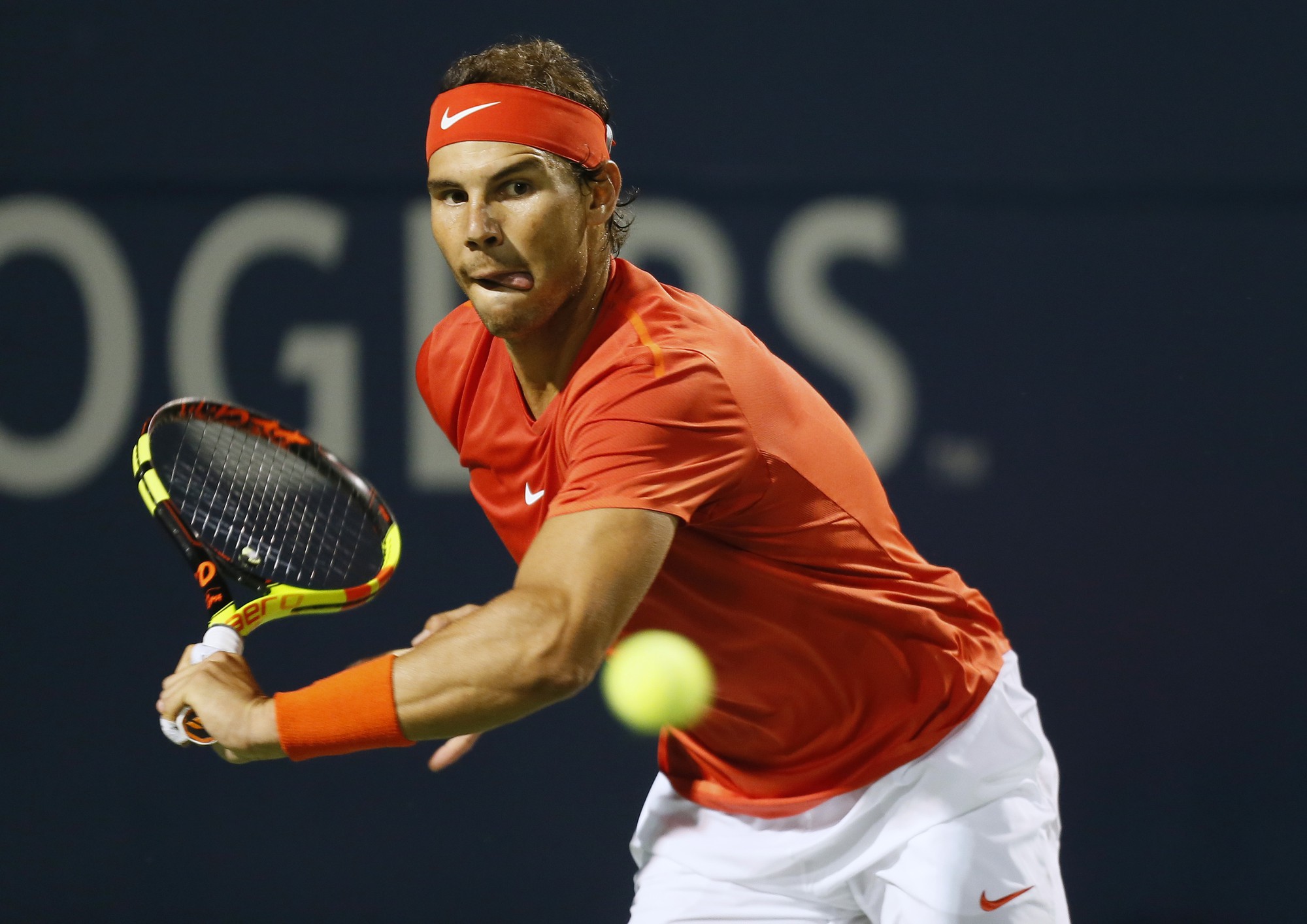 Nadal ngược dòng vào bán kết Rogers Cup 2018