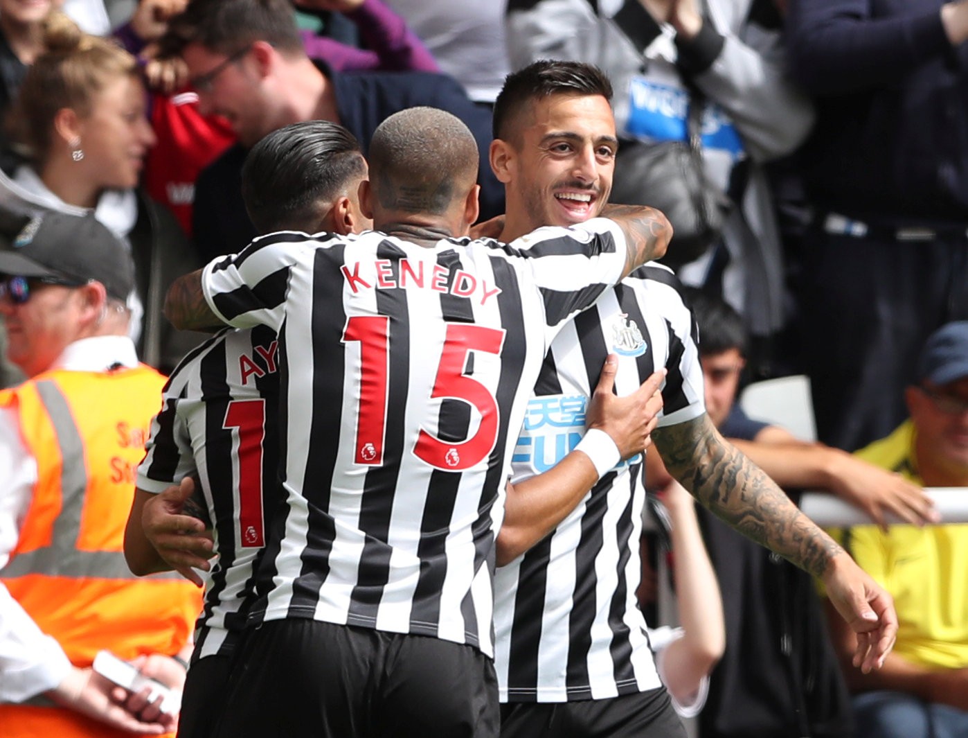 Ba pha đ&aacute;nh đầu, Tottenham hạ gục chủ nh&agrave; Newcastle - Ảnh 3.
