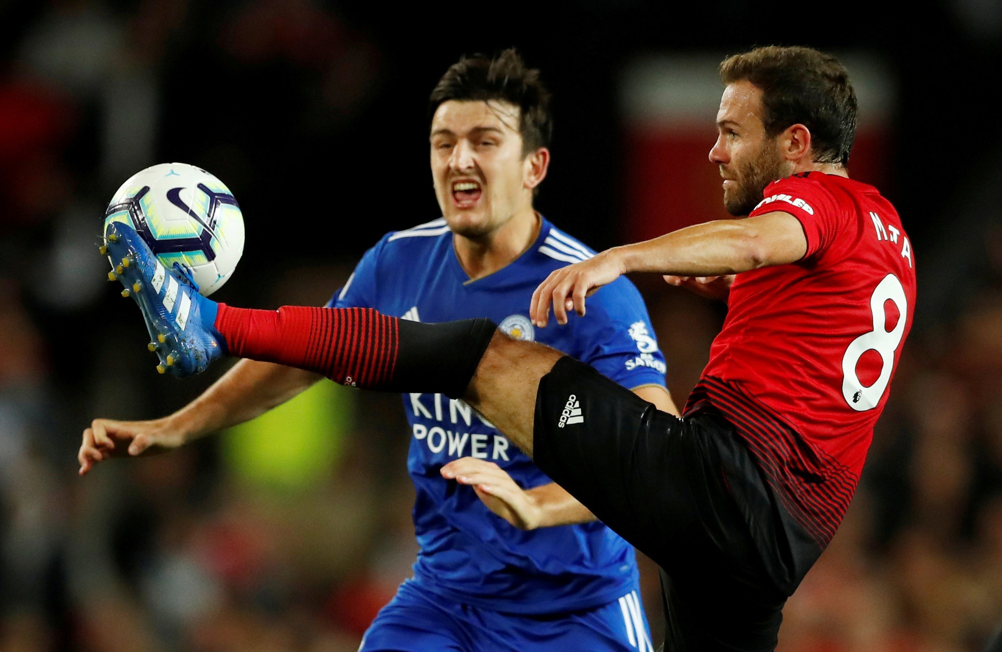 80 triệu bảng, Man United biến Maguire th&agrave;nh trung vệ đắt nhất thế giới - Ảnh 2.