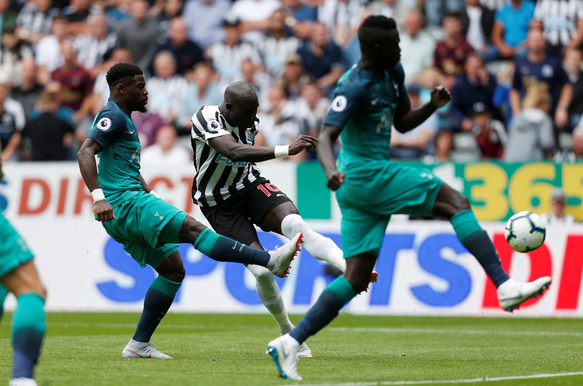 Ba pha đ&aacute;nh đầu, Tottenham hạ gục chủ nh&agrave; Newcastle - Ảnh 5.